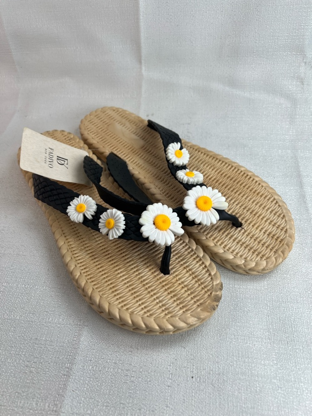 Fadivo New York, thong sandals, Perfect for beach pool or the lake